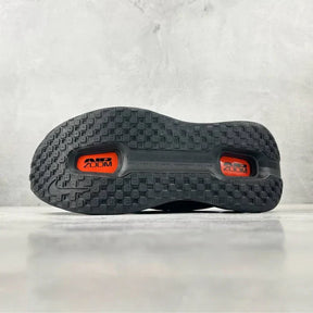 Nike Vomero Premium Preto/Laranja
