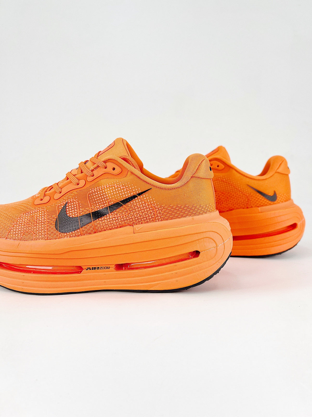 Nike Vomero Premium - Laranja